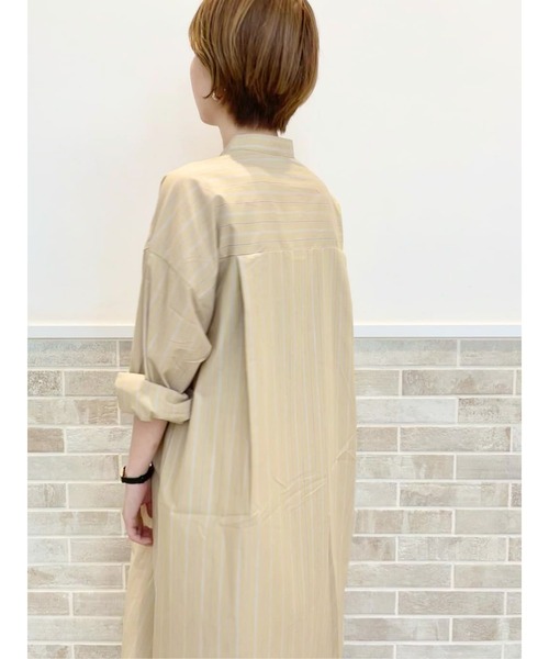 Lugnoncure(ルノンキュール)の「【イージーケア】バンドカラーシャツワンピース(シャツワンピース・レディース・ベージュ/オフホワイト/ブルー・フリ-)」の15枚目の写真