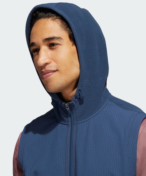 adidas（アディダス）の「撥水フリース フルジップフーディーベスト