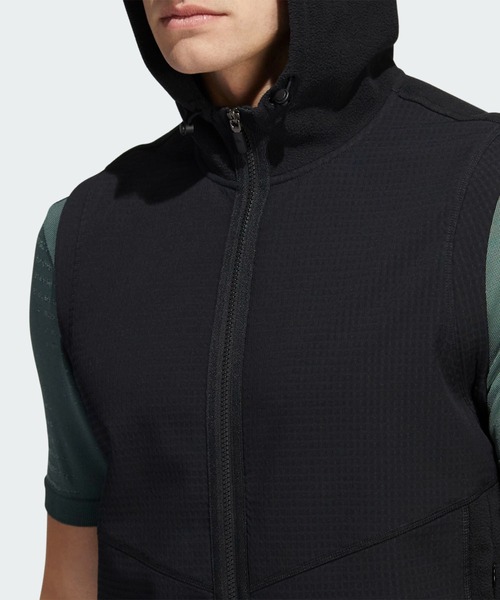 adidas（アディダス）の「撥水フリース フルジップフーディーベスト