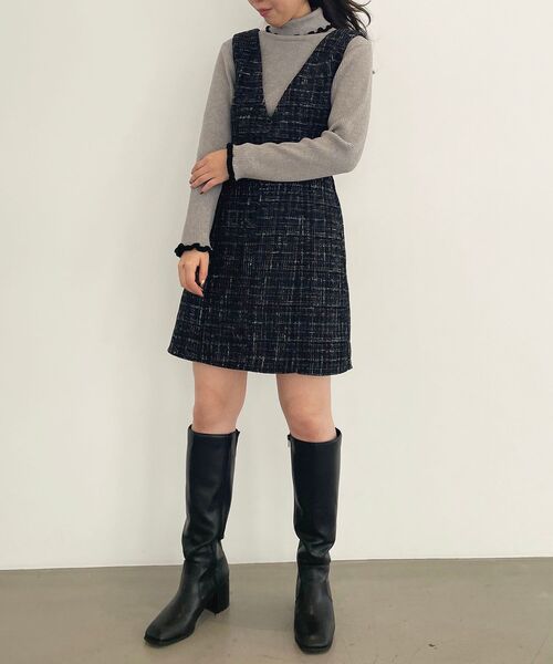 MAJESTIC LEGON（マジェスティックレゴン）の「プチフリルタートルニット（ニット/セーター・レディース・ブラック/ブラウン/アイボリー/ピンクベージュ/グレー・MEDIUM）」の7枚目の写真