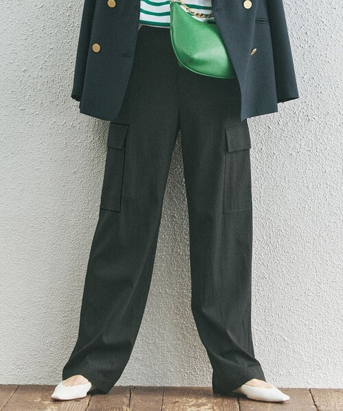 23区(ニジュウサンク)の「キュプラナイロンストレッチ カーゴ パンツ(カーゴパンツ・レディース・ブラック系/黄土色系/カーキ系・32/34/30)」の2枚目の写真