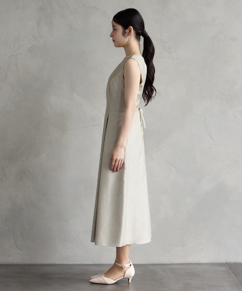 AIMER(エメ)の「レースブラウス付2WAYシャンタンフィット&フレアパーティードレス 結婚式 お呼ばれ ドレス 20代 30代 40代(ドレス・レディース・ネイビー/ベージュ/ピンク・MEDIUM/LARGE/X-LARGE)」の13枚目の写真