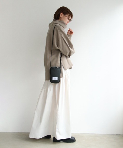 notch.（ノッチ）の「裏起毛オフタートルプルオーバー（スウェット・レディース・ブラック/ベージュ/グレー・M）」の15枚目の写真