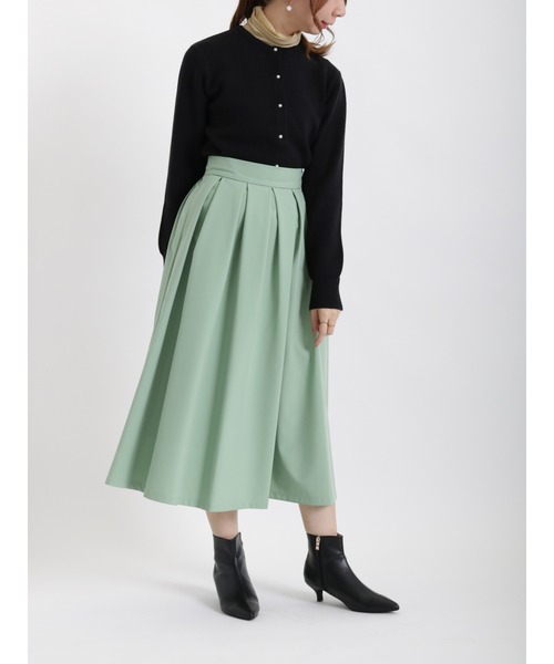 Te chichi（テチチ）の「パールボタンクルーネックカーディガン（カーディガン/ボレロ・レディース・ブラック/ブルー/オフホワイト/ラベンダー/ベージュ/ミント・ﾌﾘ-）」の11枚目の写真