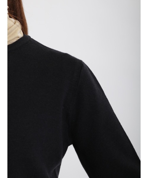 Te chichi（テチチ）の「パールボタンクルーネックカーディガン（カーディガン/ボレロ・レディース・ブラック/ブルー/オフホワイト/ラベンダー/ベージュ/ミント・ﾌﾘ-）」の17枚目の写真