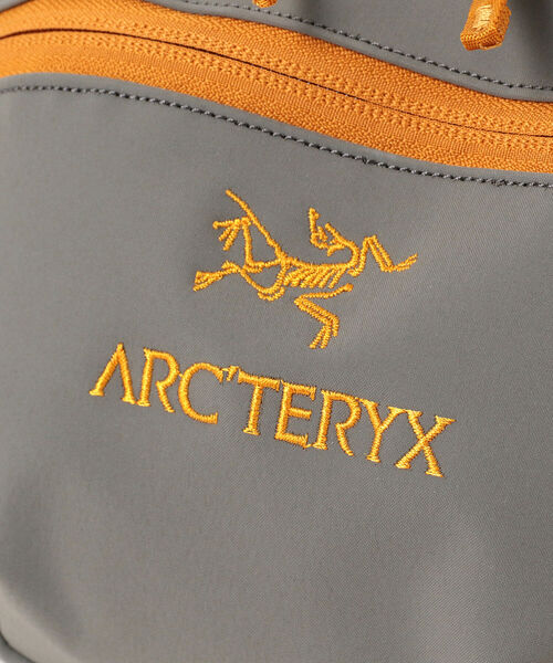 BEAMS(ビームス)の「ARC’TERYX × BEAMS / 別注 ARRO ReBIRD(TM)Waistpack(ショルダーバッグ・メンズ・グレー/オレンジ・ONE SIZE)」の12枚目の写真