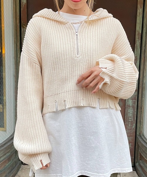 SPINNS（スピンズ）の「ショート丈 アクリルジップフード ニットパーカー（ニット/セーター・レディース・ブラック/アイボリー/ブルー/グリーン・ONESIZE）」の13枚目の写真