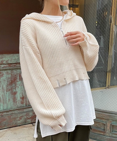 SPINNS（スピンズ）の「ショート丈 アクリルジップフード ニットパーカー（ニット/セーター・レディース・ブラック/アイボリー/ブルー/グリーン・ONESIZE）」の14枚目の写真