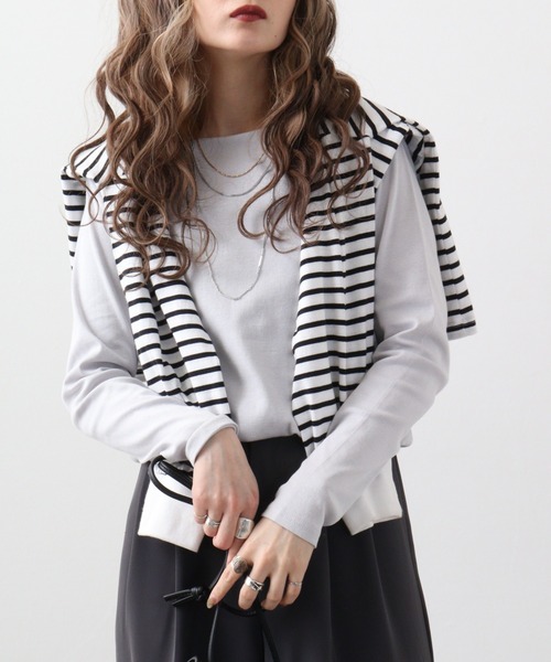atONE(アットワン)の「atONE コットンフライスボートネックTシャツ 長袖(Tシャツ/カットソー・レディース・杢グレー/ブラック/グレイッシュベージュ/チェリーレッド/ホワイト/チャコールグレー/グレイッシュブルー/ネイビー/カーキ・L/3L/LL/4L/M)」の8枚目の写真