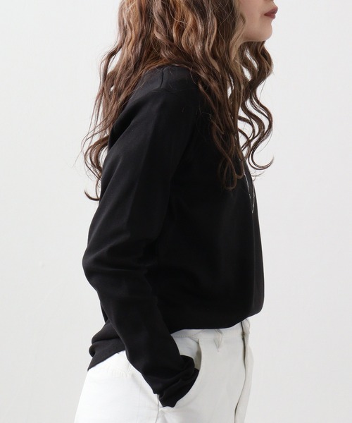 atONE(アットワン)の「atONE コットンフライスボートネックTシャツ 長袖(Tシャツ/カットソー・レディース・杢グレー/ブラック/グレイッシュベージュ/チェリーレッド/ホワイト/チャコールグレー/グレイッシュブルー/ネイビー/カーキ・L/3L/LL/4L/M)」の17枚目の写真