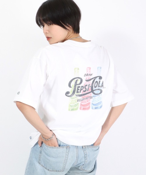 DISCUS ATHLETIC（ディスカス　アスレチック）の「DISCUS ATHLETICK×PEPSI（ディスカスアスレチック×ペプシ）コラボ バックプリント半袖Tシャツ（Tシャツ/カットソー・レディース・ホワイト/ホワイト系その他/ブラック系その他/スミクロ/ホワイト系その他2/ブラック系その他2・M）」の2枚目の写真