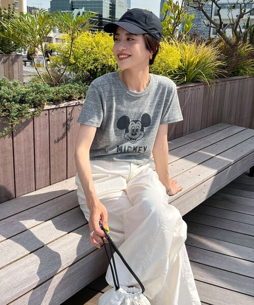 NOLLEY’S(ノーリーズ)の「◇【WEB限定】MICKEY レトロ FACE Tシャツ(Tシャツ/カットソー・レディース・グレー/ホワイト/チャコールグレー・M)」の19枚目の写真