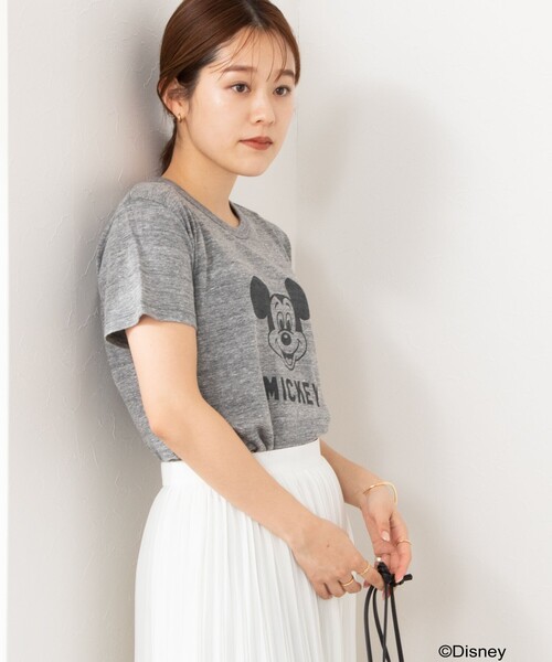 NOLLEY’S(ノーリーズ)の「◇【WEB限定】MICKEY レトロ FACE Tシャツ(Tシャツ/カットソー・レディース・グレー/ホワイト/チャコールグレー・M)」の17枚目の写真