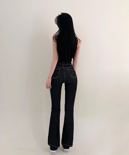 BEIDELLI（ベイデリー）の「[BELLIDE MADE] ハイウエストステッチブーツカットデニムパンツ（デニムパンツ・レディース・ブラック・MEDIUM/LARGE）」の17枚目の写真