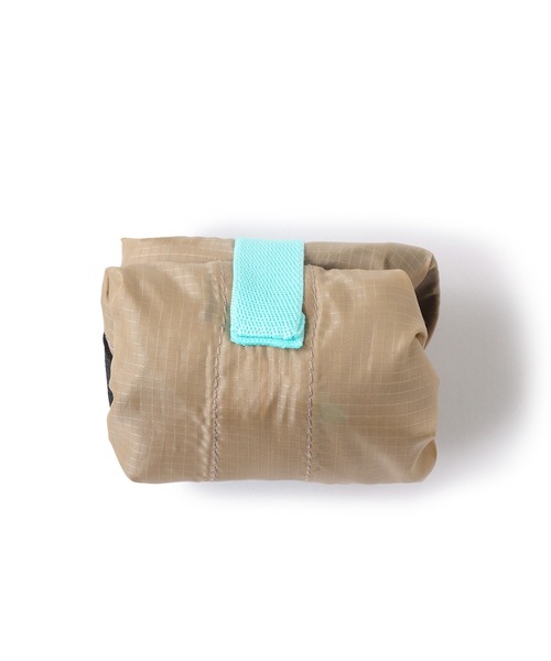 NEW BALANCE(ニューバランス)の「MT1996 パッカブルトートバック(トートバッグ・メンズ・ブラック/ベージュ・ONE SIZE)」の6枚目の写真