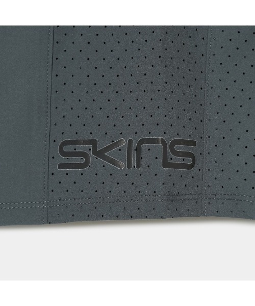 SKINS（スキンズ）の「SKINS（スキンズ）パンチングランニングショートパンツ（その他パンツ・メンズ・グレー系/ブルー系/ブラック・48/46/50）」の18枚目の写真
