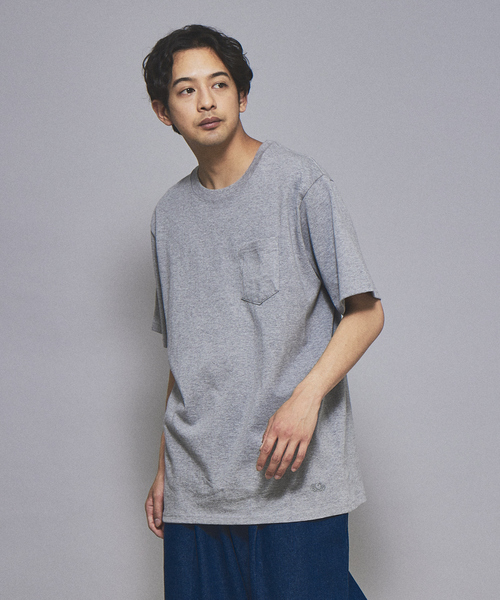 FRUIT OF THE LOOM(フルーツオブザルーム)の「【FRUIT OF THE LOOM】7オンス 天竺 ユニセックス ベーシック ポケット Tシャツ(Tシャツ/カットソー・メンズ・グレー/ホワイト/ブラック・S/XL/XS/L/M)」の3枚目の写真
