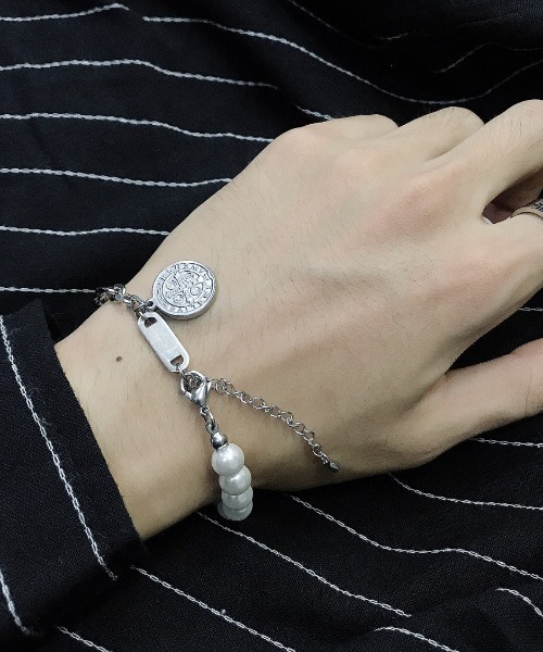B.R.U（ブル）の「シルバー×パールブレスレット（ブレスレット・メンズ・シルバー・FREE）」の5枚目の写真