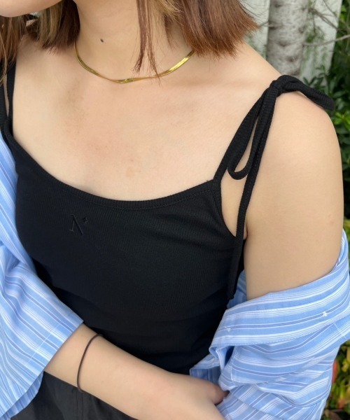 nemne store(ネンネストア)の「【紐調節可】ワンポイント刺繍カップ付きリボンキャミソール(キャミソール・レディース・ピンク/アイボリー/ブラック/ブルー・フリー)」の2枚目の写真