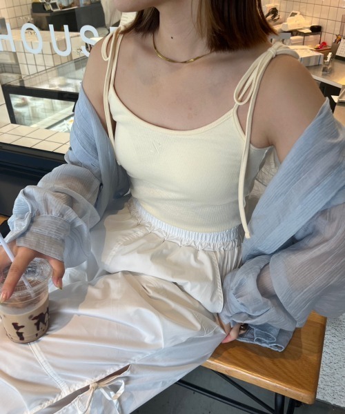 nemne store(ネンネストア)の「【紐調節可】ワンポイント刺繍カップ付きリボンキャミソール(キャミソール・レディース・ピンク/アイボリー/ブラック/ブルー・フリー)」の7枚目の写真