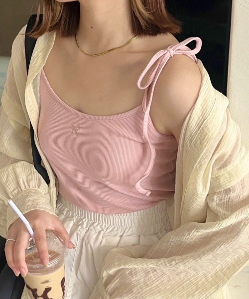 nemne store(ネンネストア)の「【紐調節可】ワンポイント刺繍カップ付きリボンキャミソール(キャミソール・レディース・ピンク/アイボリー/ブラック/ブルー・フリー)」の17枚目の写真