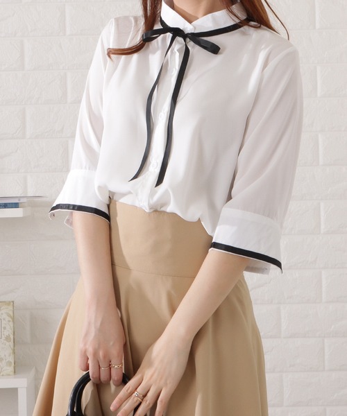 Lace Ladies(レースレディース)の「配色リボン五分袖シフォンブラウス(シャツ/ブラウス・レディース・ブラック/ブルーグレー/ベージュ/ホワイト・S/FREE)」の2枚目の写真