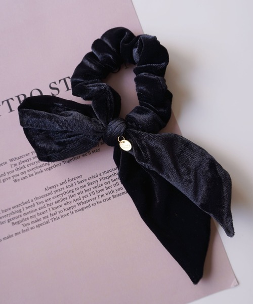 ammy.（エイミードット）の「【 ammy. / エイミードット 】 フレンチ ベロア リボン シュシュ（シュシュ・レディース・シャンパン/ダークブラウン/ブラック/ライトベージュ/チョコ/ブラウン/ダークパープル/ワインレッド・FREE）」の10枚目の写真