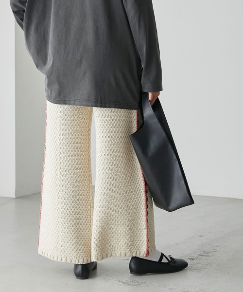 forksy.(フォルクシー)の「【forksy.】クロシェ編み配色ラインニットワイドパンツ(その他パンツ・レディース・チャコールグレー/アイボリー/ネイビー・FREE)」の12枚目の写真