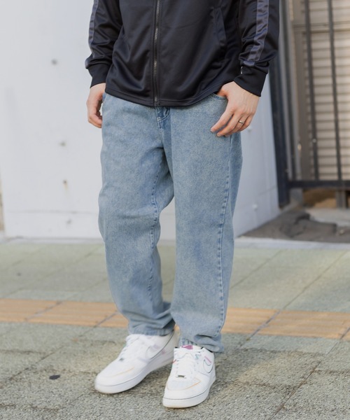 SlashDate(スラッシュデイト)の「ルーズテーパードデニムパンツ/イージーパンツ(デニムパンツ・メンズ・ワンウォッシュ/ライトインディゴブルー/ブルー・M/L/XL)」の3枚目の写真