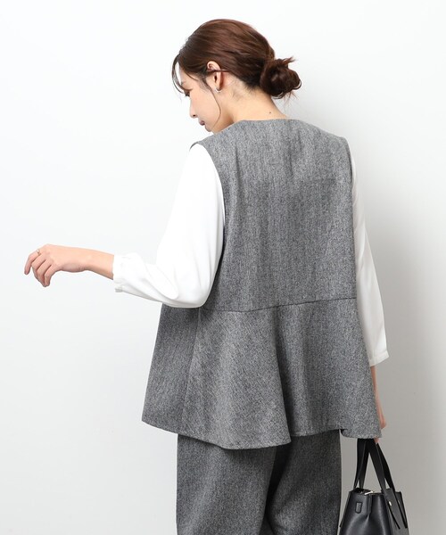 DRESKIP（ドレスキップ）の「◆【セットアップ可】こなれ感をプラスする ツイード調 ペプラムジレ（ベスト・レディース・ダークブラウン/ブラック/グレー・04/02/03）」の8枚目の写真