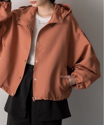 ad thie（アドティエ）の「バルーンスリーブ ショート丈マウンテンパーカー（マウンテンパーカー）」