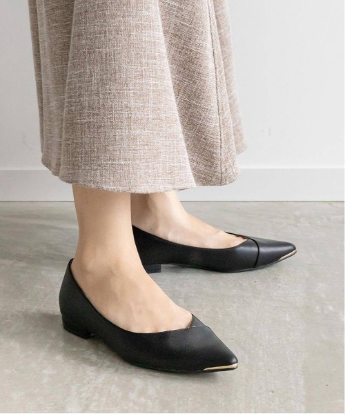 RANDA（ランダ）の「3E ゴールドパーツフラットパンプス（パンプス・レディース・ブラック/ベージュ/アイボリー/ピンク/グレー・23.5/24/23/22/22.5/24.5/25/25.5）」の18枚目の写真