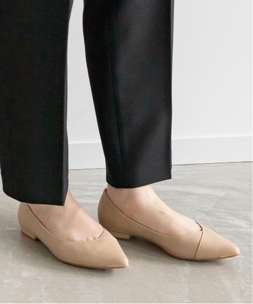 RANDA（ランダ）の「3E ゴールドパーツフラットパンプス（パンプス・レディース・ブラック/ベージュ/アイボリー/ピンク/グレー・23.5/24/23/22/22.5/24.5/25/25.5）」の13枚目の写真