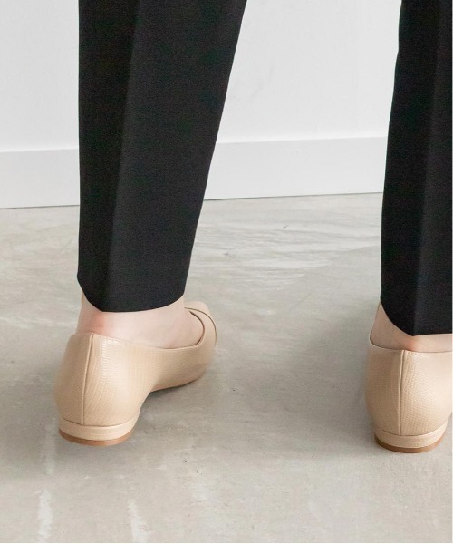 RANDA（ランダ）の「3E ゴールドパーツフラットパンプス（パンプス・レディース・ブラック/ベージュ/アイボリー/ピンク/グレー・23.5/24/23/22/22.5/24.5/25/25.5）」の15枚目の写真