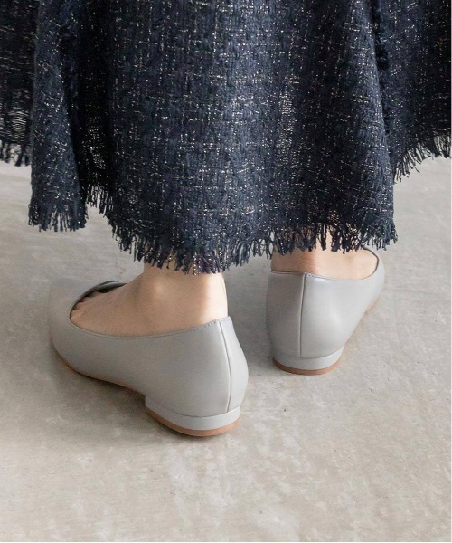 RANDA（ランダ）の「3E ゴールドパーツフラットパンプス（パンプス・レディース・ブラック/ベージュ/アイボリー/ピンク/グレー・23.5/24/23/22/22.5/24.5/25/25.5）」の22枚目の写真