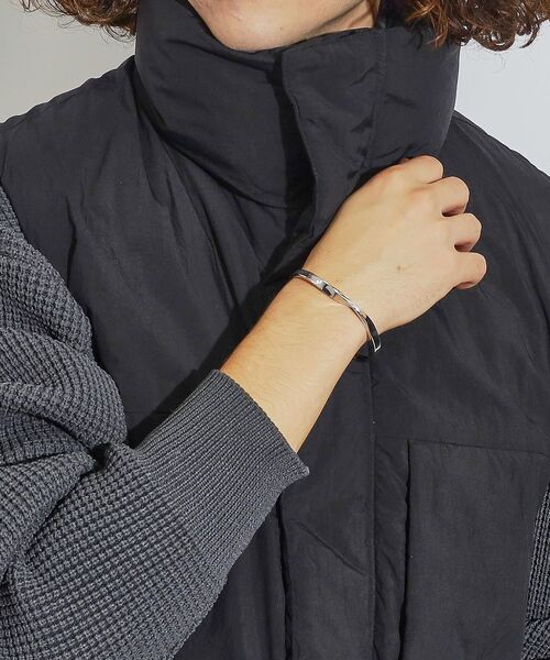 tk.TAKEO KIKUCHI（ティーケータケオキクチ）の「◆Nejiriバングル（ブレスレット・メンズ・ゴールド/シルバー・02/01）」の10枚目の写真