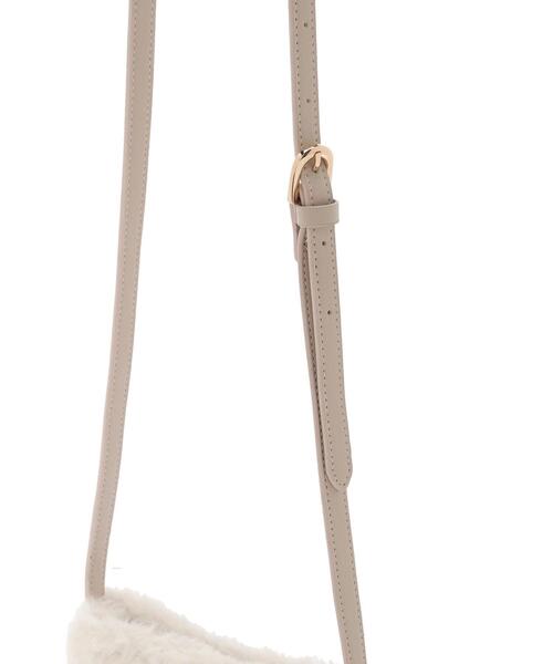 Maison de FLEUR（メゾンドフルール）の「パールリボンファーショルダーバッグ（ショルダーバッグ・レディース・ピンク/アイボリー/グレイッシュベージュ・FREE）」の11枚目の写真