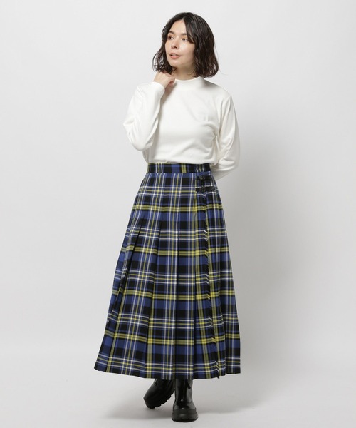 niko and...(ニコアンド)の「ウォームジンジャーハイネックプルオーバー(Tシャツ/カットソー・レディース・ブラック/ホワイト/ベージュ/オフホワイト/オレンジ・MEDIUM/LARGE)」の10枚目の写真