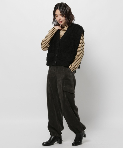 niko and...(ニコアンド)の「ウォームジンジャーハイネックプルオーバー(Tシャツ/カットソー・レディース・ブラック/ホワイト/ベージュ/オフホワイト/オレンジ・MEDIUM/LARGE)」の17枚目の写真