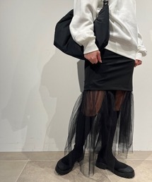 【emmi atelier】ムーン型ボディーバック