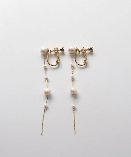 CEMONEMO（セモネモ）の「淡水パール ロングチェーン イヤリング（イヤリング・レディース・その他4/その他1/その他2/その他3・FREE）」の5枚目の写真