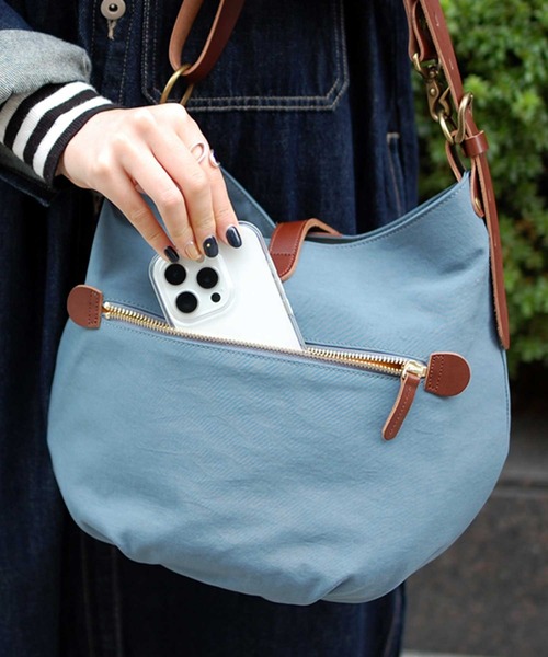 CLEDRAN（クレドラン）の「【軽量 2WAY】CL1954 D.PARE 2WAY BAG ナイロンバッグ（ショルダーバッグ・レディース・グレイッシュブルー/ブラック/ライトブラウン・FREE）」の7枚目の写真