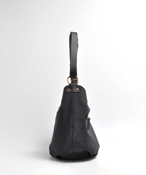 CLEDRAN（クレドラン）の「【軽量 2WAY】CL1954 D.PARE 2WAY BAG ナイロンバッグ（ショルダーバッグ・レディース・グレイッシュブルー/ブラック/ライトブラウン・FREE）」の8枚目の写真