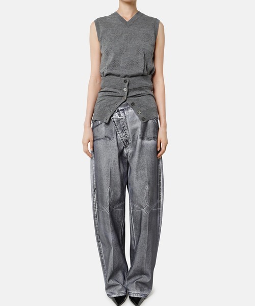 iRENE（アイレネ）の「アイレットハイゲージVニット / Eyelet High Gauge V Knit（ニット/セーター・レディース・グレー/ブラウン/ブルー・36）」の4枚目の写真