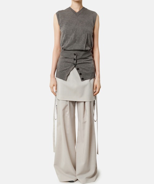 iRENE（アイレネ）の「アイレットハイゲージVニット / Eyelet High Gauge V Knit（ニット/セーター・レディース・グレー/ブラウン/ブルー・36）」の17枚目の写真