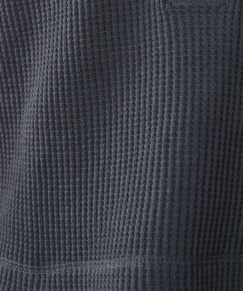 CHIC STYLE(シックスタイル)の「<大きいサイズ>綿100%ワッフルヘンリーネッククロップド丈カットソー シックスタイル(Tシャツ/カットソー・レディース・ネイビー/アイボリー・5L/4L/3L/LL/L)」の20枚目の写真