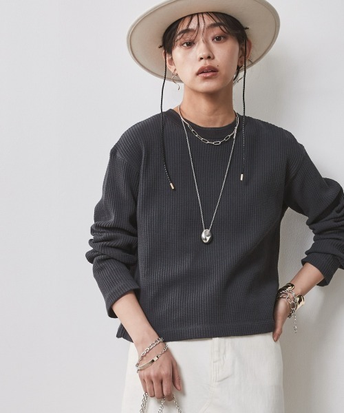 CHIC STYLE(シックスタイル)の「<大きいサイズ>綿100%ワッフルヘンリーネッククロップド丈カットソー シックスタイル(Tシャツ/カットソー・レディース・ネイビー/アイボリー・5L/4L/3L/LL/L)」の21枚目の写真