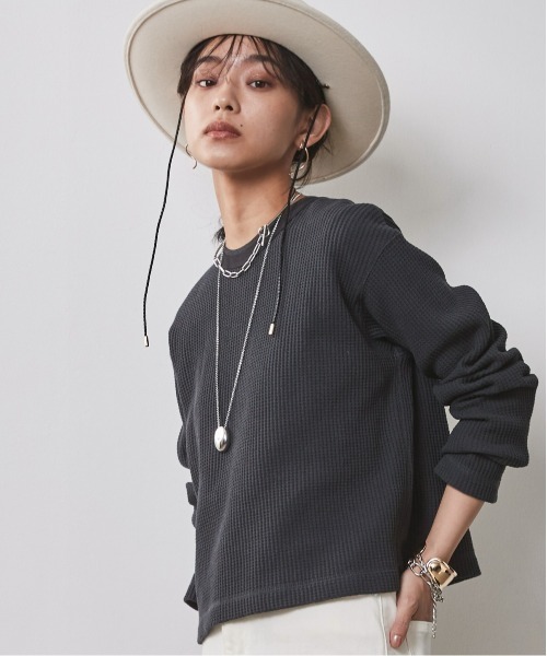 CHIC STYLE(シックスタイル)の「<大きいサイズ>綿100%ワッフルヘンリーネッククロップド丈カットソー シックスタイル(Tシャツ/カットソー・レディース・ネイビー/アイボリー・5L/4L/3L/LL/L)」の10枚目の写真