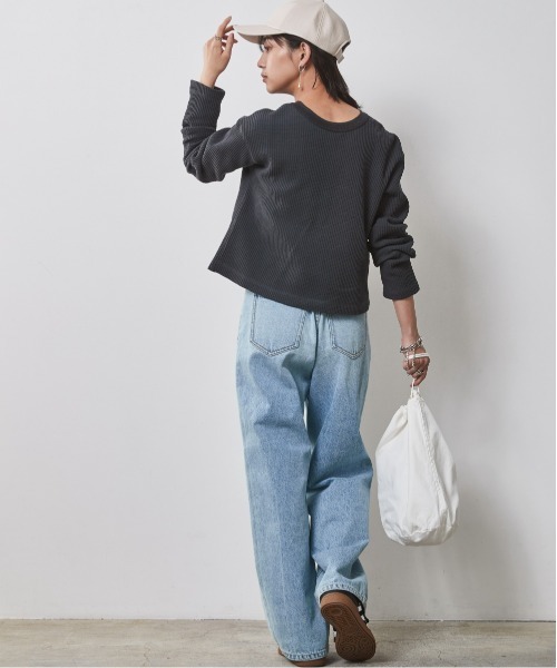 CHIC STYLE(シックスタイル)の「<大きいサイズ>綿100%ワッフルヘンリーネッククロップド丈カットソー シックスタイル(Tシャツ/カットソー・レディース・ネイビー/アイボリー・5L/4L/3L/LL/L)」の4枚目の写真