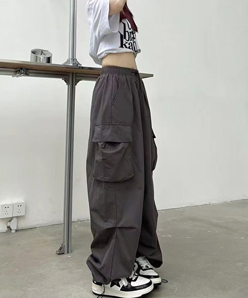 Mayree(メイリー)の「【Mayree】スーパーワイド カーゴパンツ(カーゴパンツ・レディース・ブラック/オリーブ/グレー・SMALL/MEDIUM/LARGE/X-LARGE)」の10枚目の写真